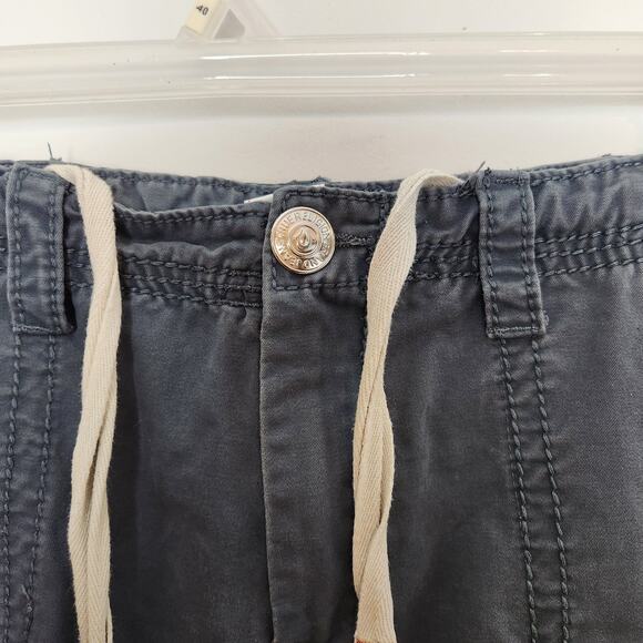 Y2K True Religion Shorts Size 38 Mens Cargo Grunge Skater Gray 11.5" Casual 00s - Picture 2 of 12